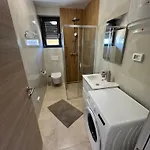 아파트 Mukalba E3 Prvi Kat