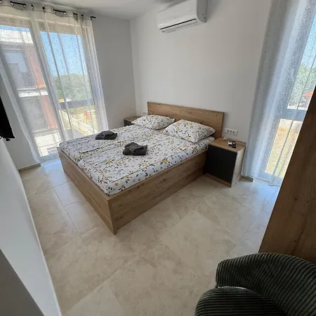 Mukalba E3 Prvi Kat דירה